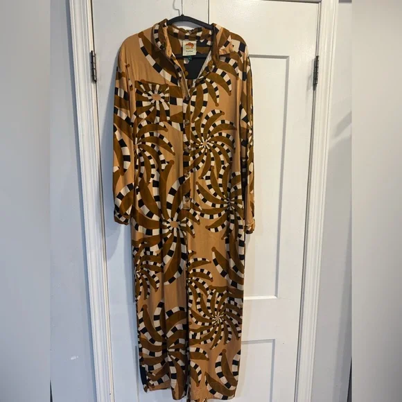 FARM Rio Mustard Geometric Print Long Sleeve Jumpsuit - Picture 7 of 13